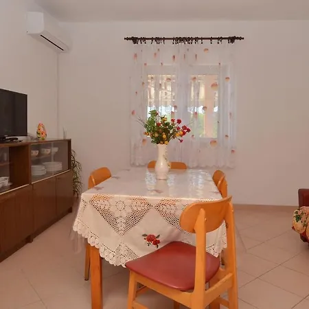 Apartment 11216b *
